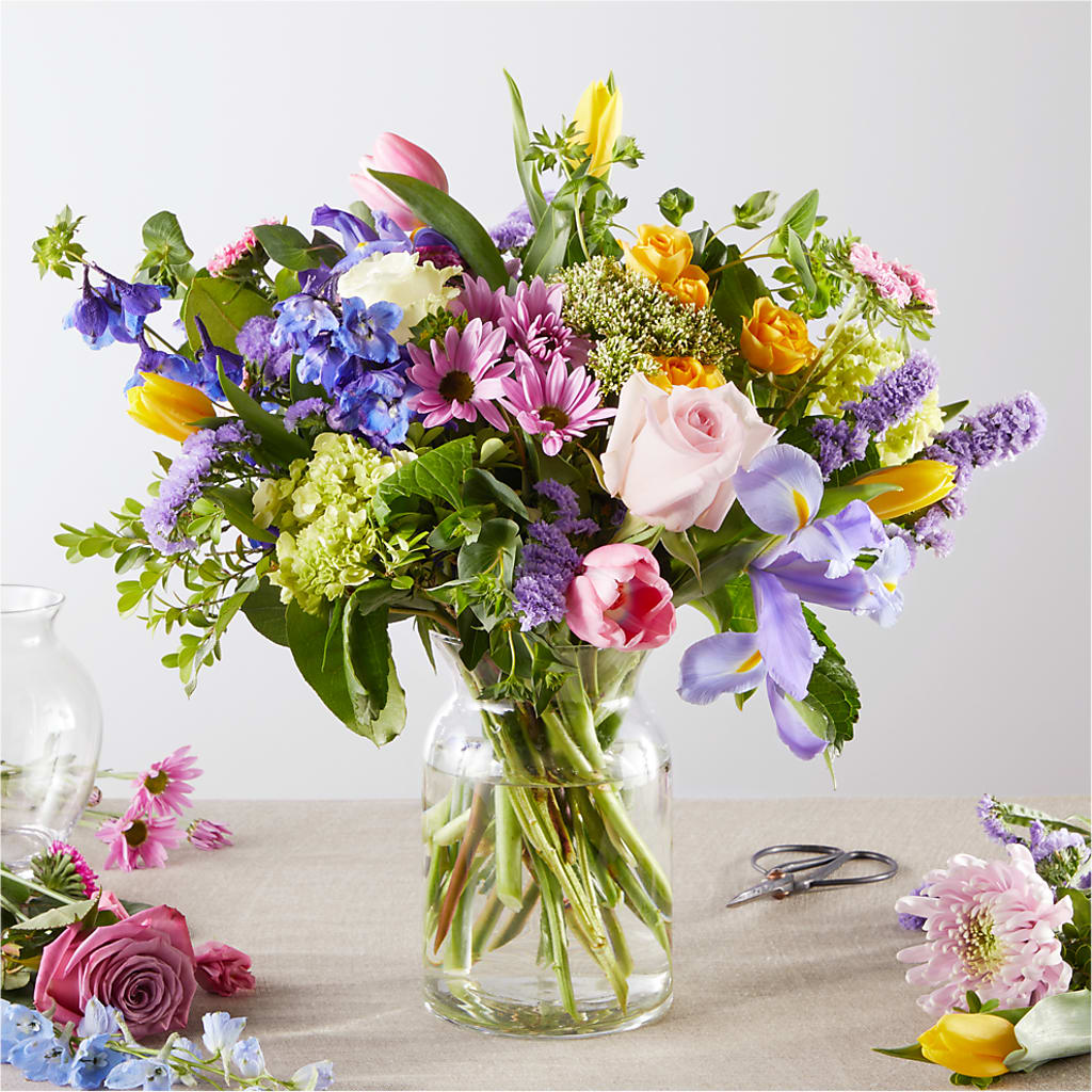 Pastel Tradition - A Florist Original – The Woodlands Flowers, Conroe TX