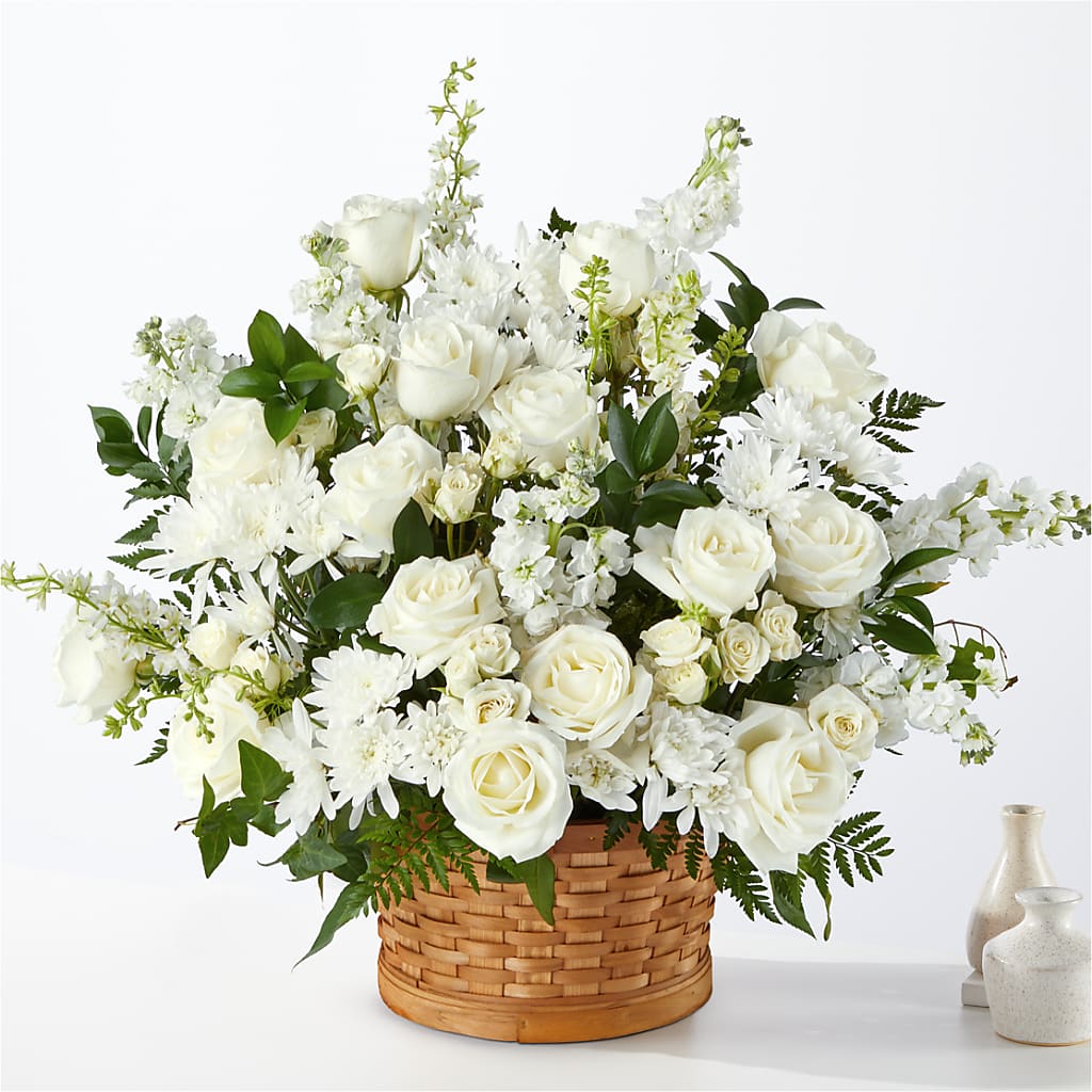 Heartfelt Condolences Arrangement – The Woodlands Flowers, Conroe TX