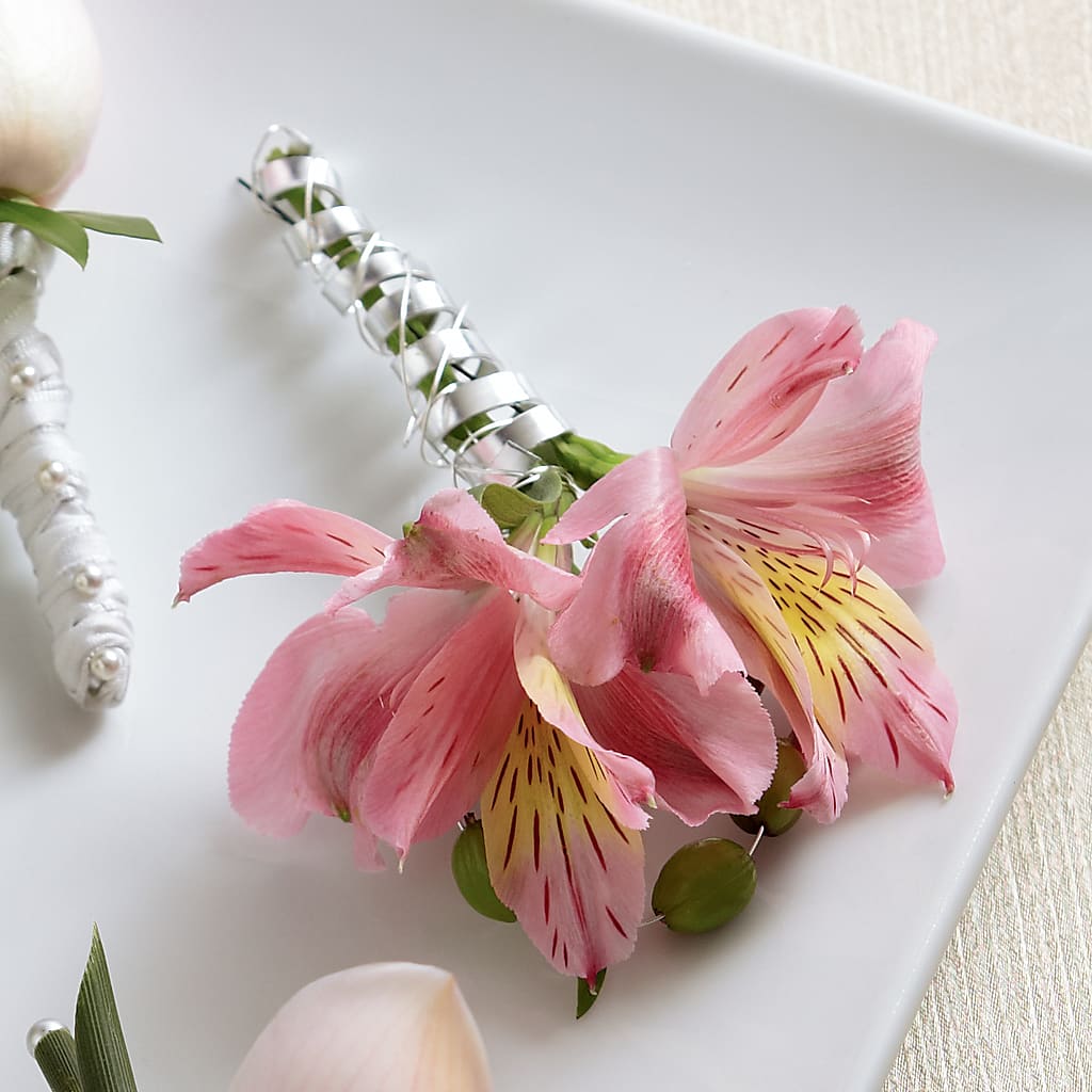 Pink Peruvian Lily Boutonniere – The Woodlands Flowers, Conroe TX