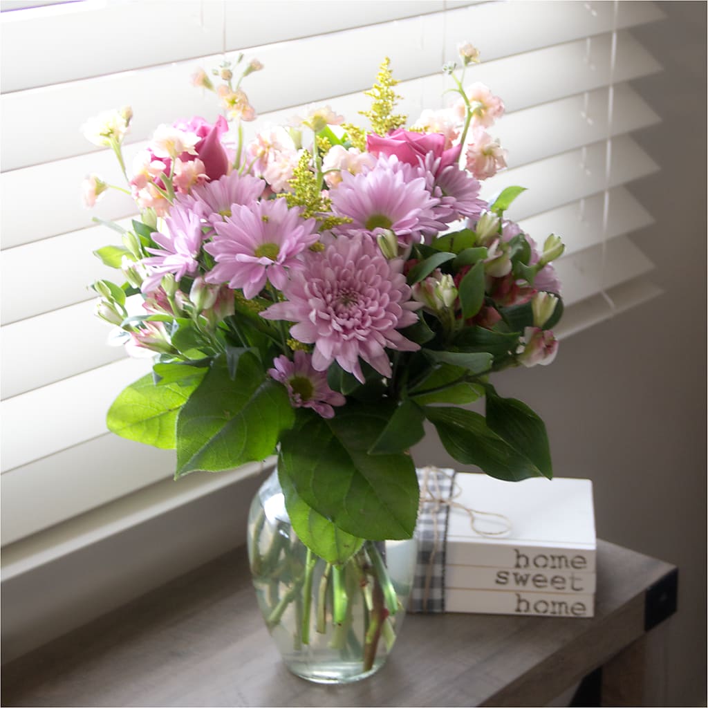 Pastel Tradition - A Florist Original –  The Woodlands Flowers, Conroe TX