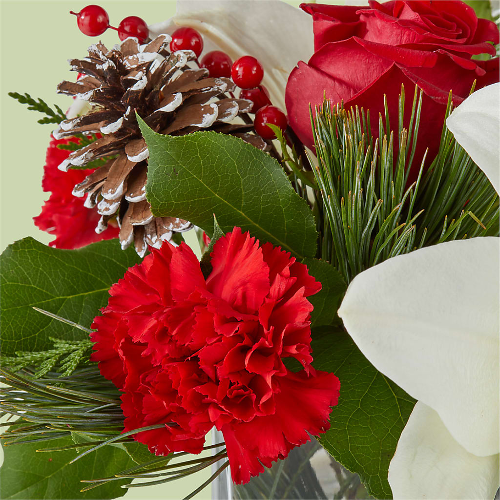 Glistening Icicles Bouquet –  The Woodlands Flowers, Conroe TX