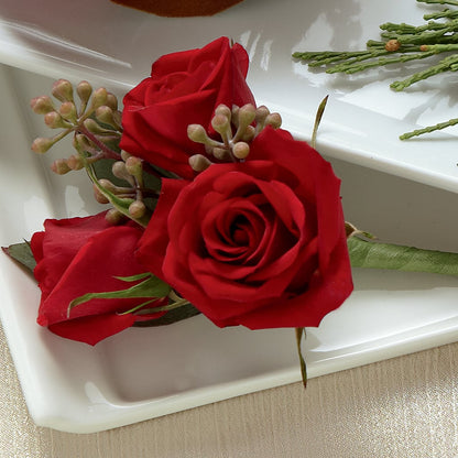 Red Spray Rose Boutonniere –  The Woodlands Flowers, Conroe TX