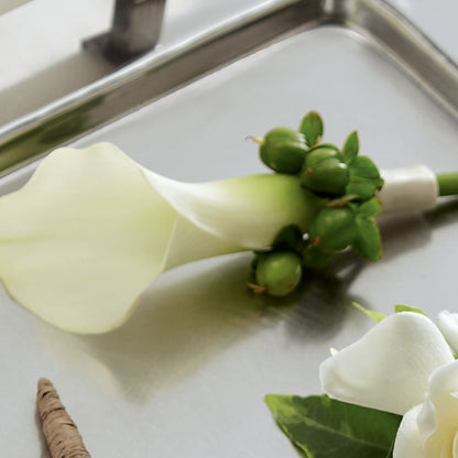 White Calla Boutonniere –  The Woodlands Flowers, Conroe TX
